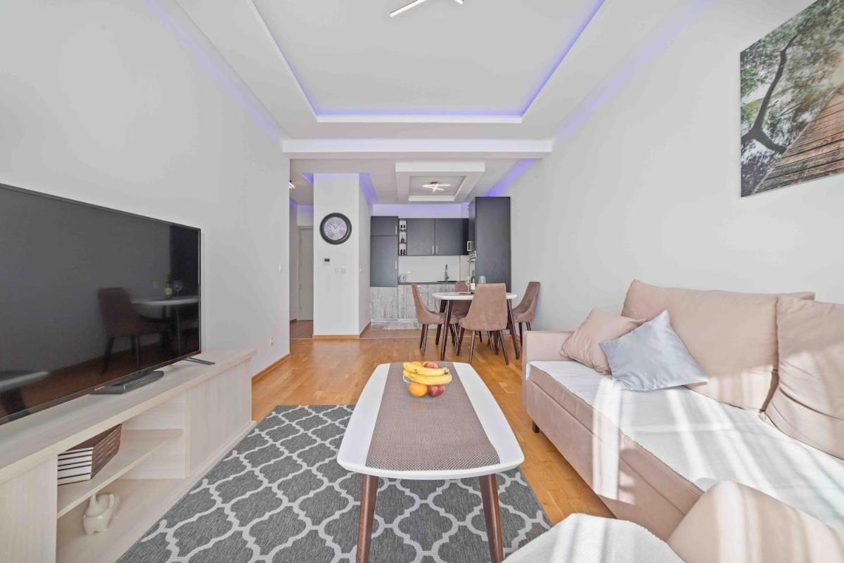 Apartament Aurora 4 With Parking